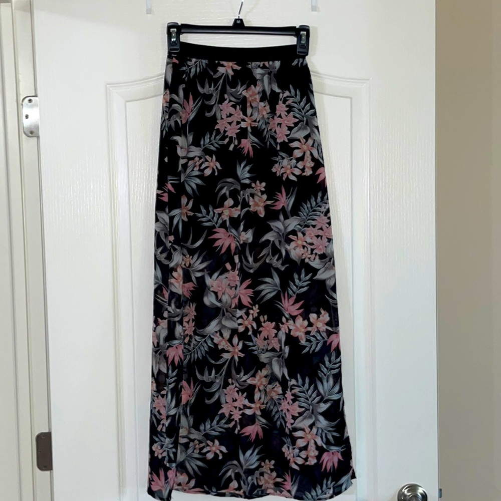 Size 2 maxi skirt